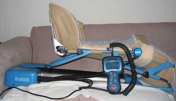 Continuous passive motion machine for knee therapy Continuous passive motion machine for knee therapy