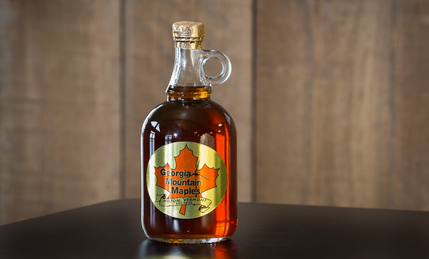Maple Syrup vs Honey Which Is The Better & Healthier Sweetener?